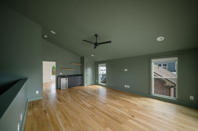 1031 14th Ave, S, Nashville, TN 37212