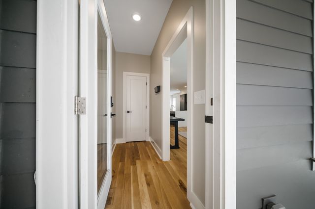 1031 14th Ave, S, Nashville, TN 37212