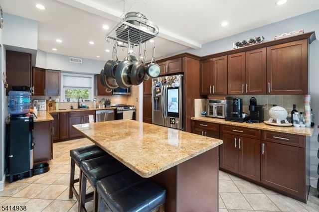 3 Neskell Dr, Bridgewater Twp., NJ 07920