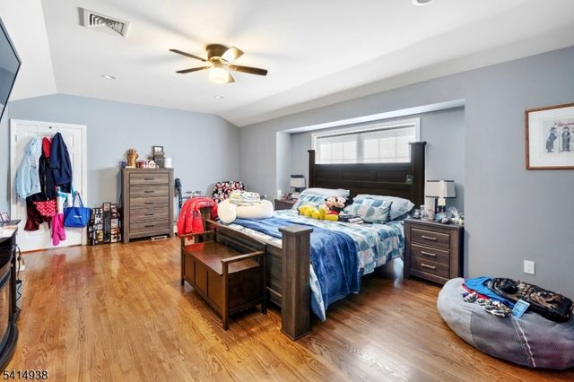 3 Neskell Dr, Bridgewater Twp., NJ 07920