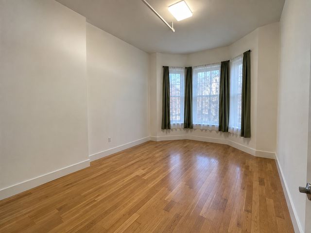 364 MACON Street, New York City, NY 11233
