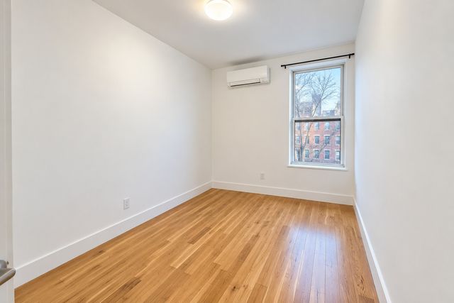 364 MACON Street, New York City, NY 11233