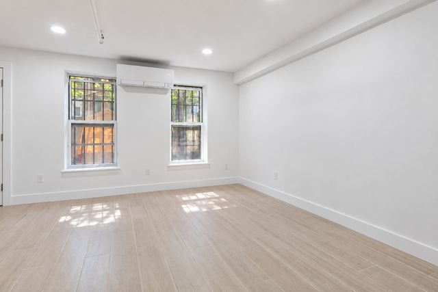364 MACON Street, New York City, NY 11233
