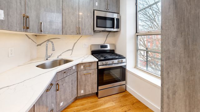 364 MACON Street, New York City, NY 11233