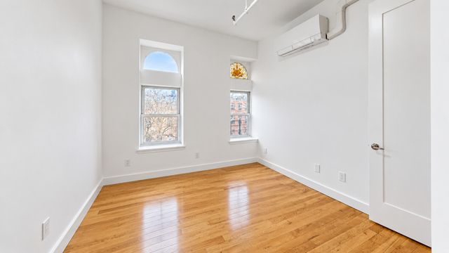 364 MACON Street, New York City, NY 11233