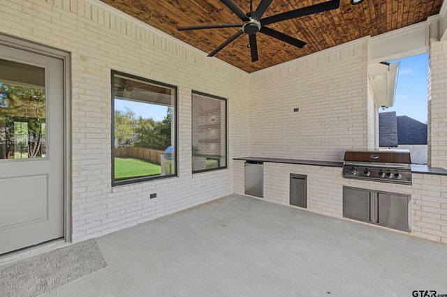 153 Kingston Xing, Bullard, TX 75757