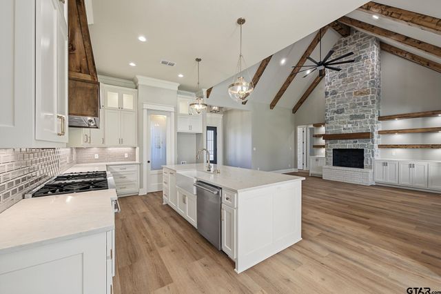 153 Kingston Xing, Bullard, TX 75757