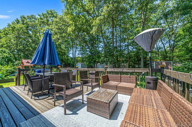 14 Antler Lane, South Setauket, NY 11720