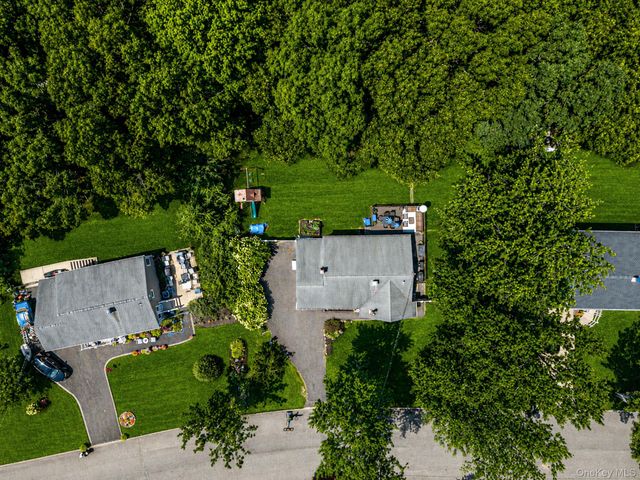 14 Antler Lane, South Setauket, NY 11720