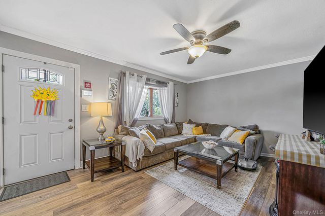 14 Antler Lane, South Setauket, NY 11720