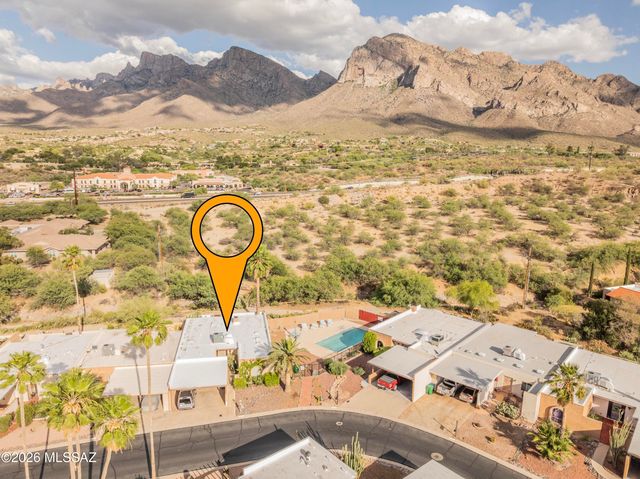 10136 N Valle Del Oro Drive, Tucson, AZ 85737