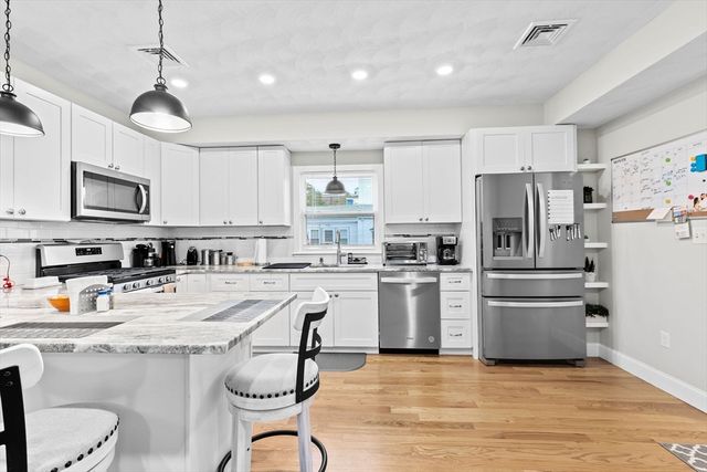 57 Buffum St 1, Salem, MA 01970