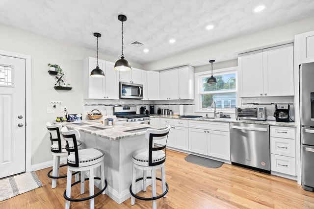 57 Buffum St 1, Salem, MA 01970