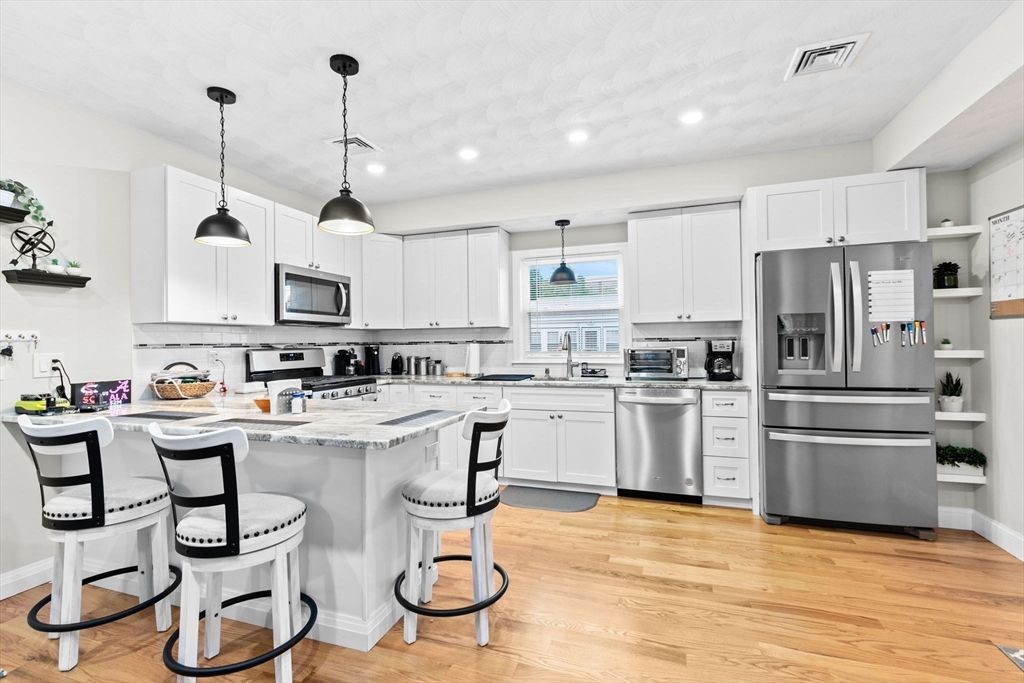 57 Buffum St 1, Salem, MA 01970