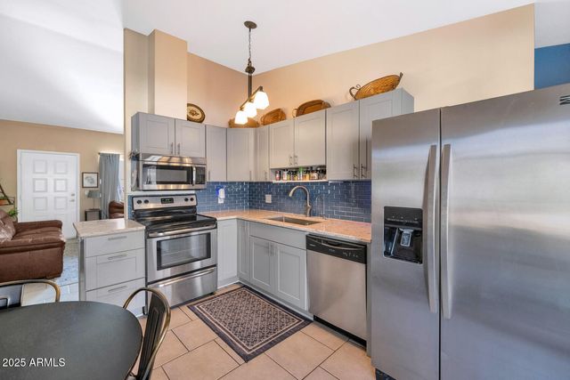 314 E SEQUOIA Drive, Phoenix, AZ 85024