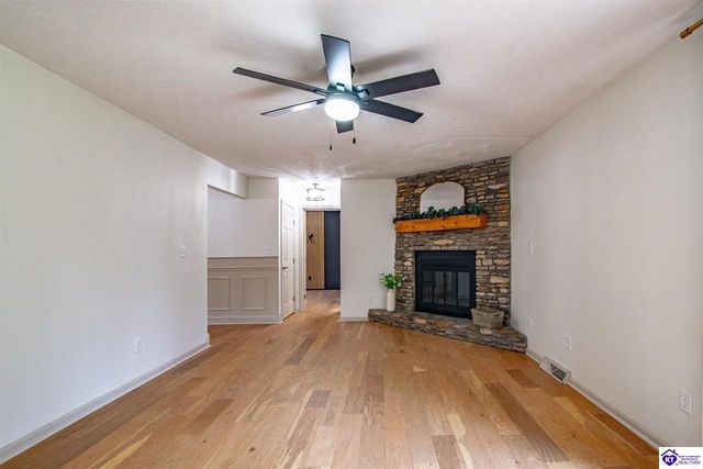 1165 N Logsdon Parkway, Radcliff, KY 40160