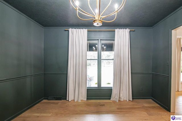 1165 N Logsdon Parkway, Radcliff, KY 40160