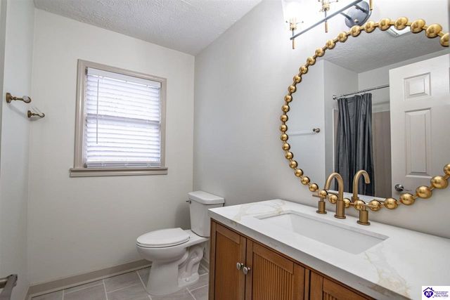 1165 N Logsdon Parkway, Radcliff, KY 40160