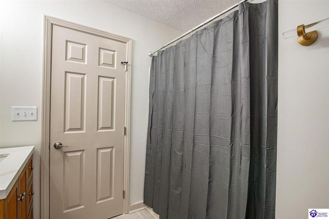 1165 N Logsdon Parkway, Radcliff, KY 40160