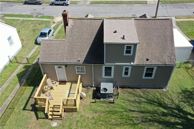 8 Montgomery ST, Portsmouth, VA 23707