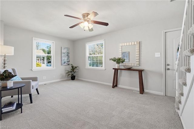 8 Montgomery ST, Portsmouth, VA 23707