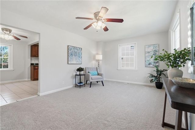 8 Montgomery ST, Portsmouth, VA 23707