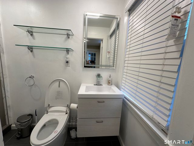 70 Hawthorne Street, Bridgeport, CT 06610