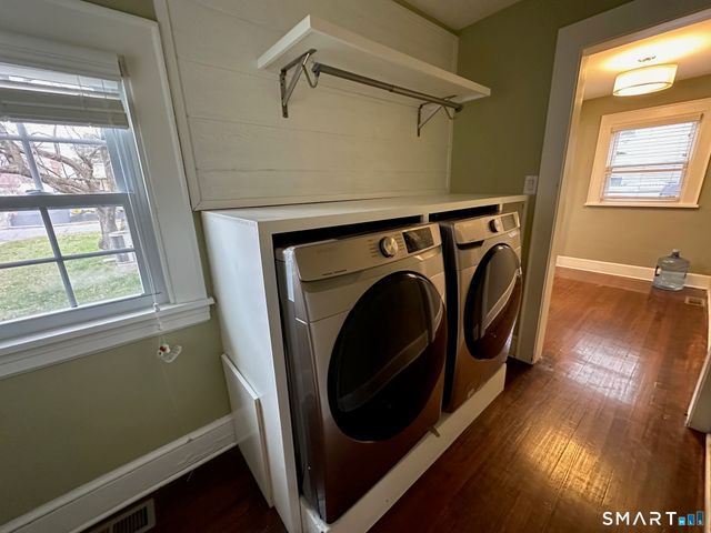 70 Hawthorne Street, Bridgeport, CT 06610