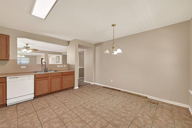 9615 Milas Way, Sugar Land, TX 77498