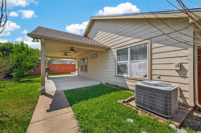 9615 Milas Way, Sugar Land, TX 77498