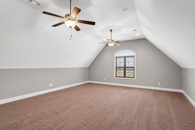 1102 Secretariat Dr, Mount Juliet, TN 37122
