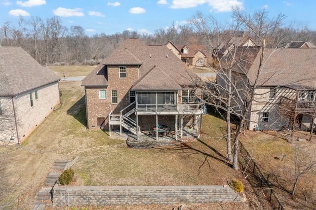 1102 Secretariat Dr, Mount Juliet, TN 37122