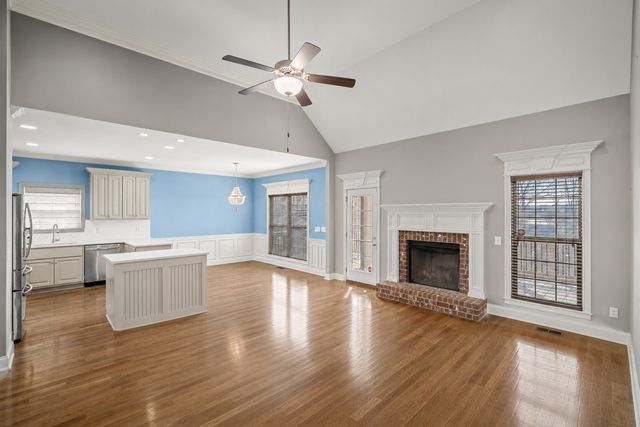 1102 Secretariat Dr, Mount Juliet, TN 37122