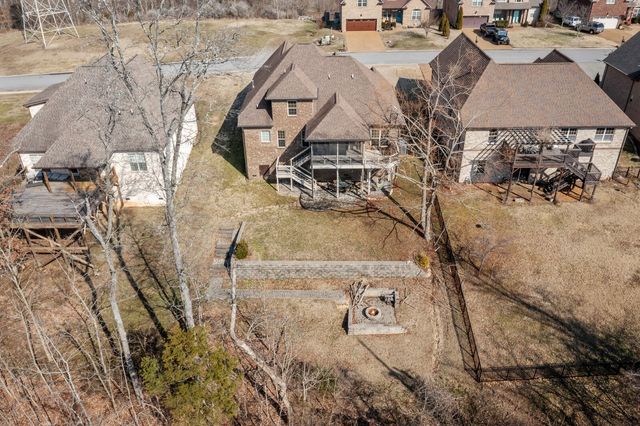 1102 Secretariat Dr, Mount Juliet, TN 37122
