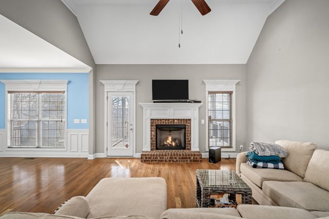 1102 Secretariat Dr, Mount Juliet, TN 37122