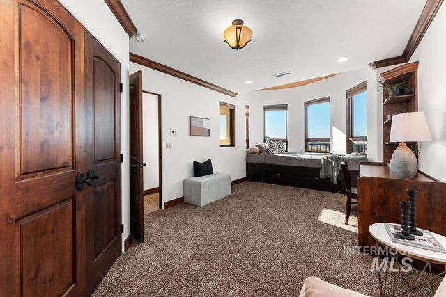 473 N Strata Via Way, Boise, ID 83712