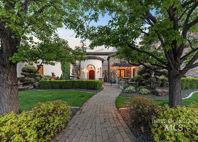 473 N Strata Via Way, Boise, ID 83712