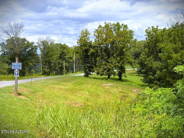 15 Swan Ridge Rd, Hilham, TN 38568