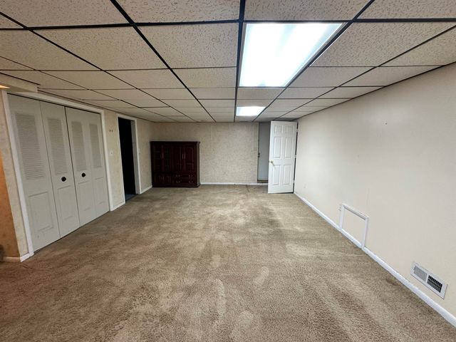 413 Linden Circle, Huntington, WV 25705