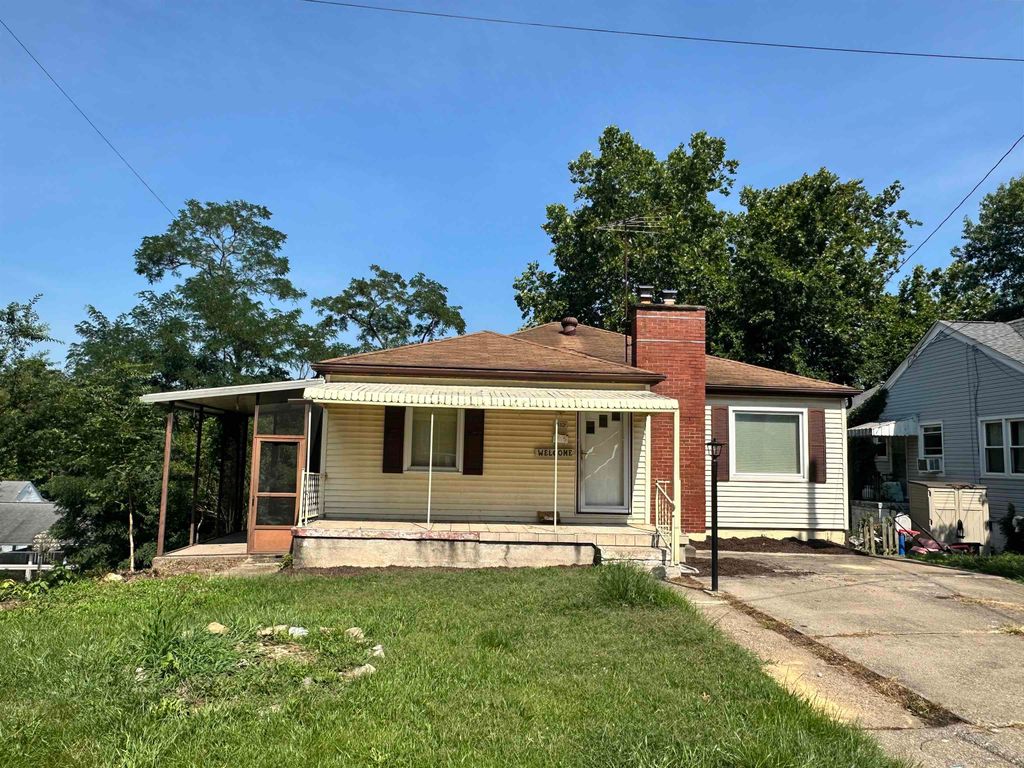 413 Linden Circle, Huntington, WV 25705
