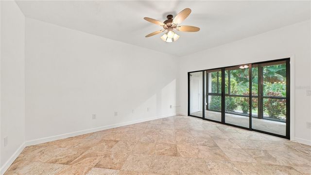 4802 KESTRAL PARK CIRCLE 22, Sarasota, FL 34231