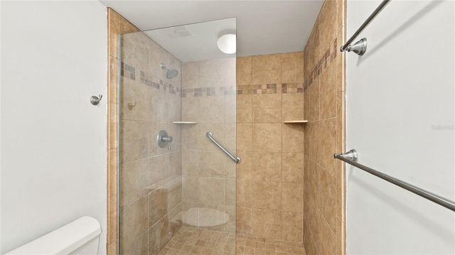 4802 KESTRAL PARK CIRCLE 22, Sarasota, FL 34231