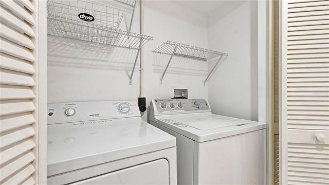 4802 KESTRAL PARK CIRCLE 22, Sarasota, FL 34231