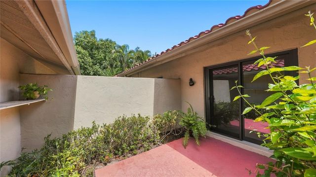 4802 KESTRAL PARK CIRCLE 22, Sarasota, FL 34231