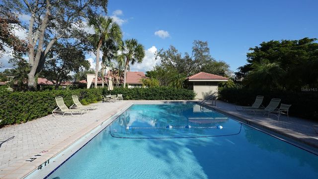 4802 KESTRAL PARK CIRCLE 22, Sarasota, FL 34231