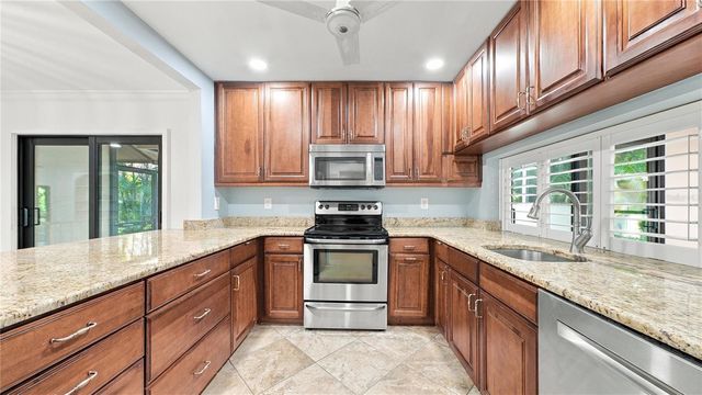 4802 KESTRAL PARK CIRCLE 22, Sarasota, FL 34231