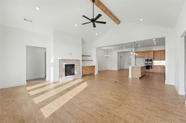 2104 E 128th Place S, Jenks, OK 74037