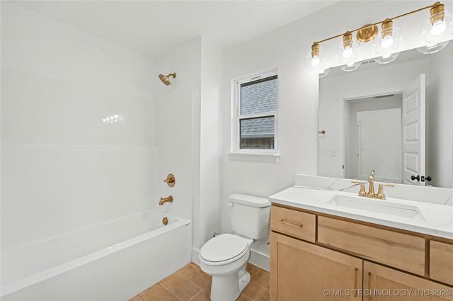 2104 E 128th Place S, Jenks, OK 74037