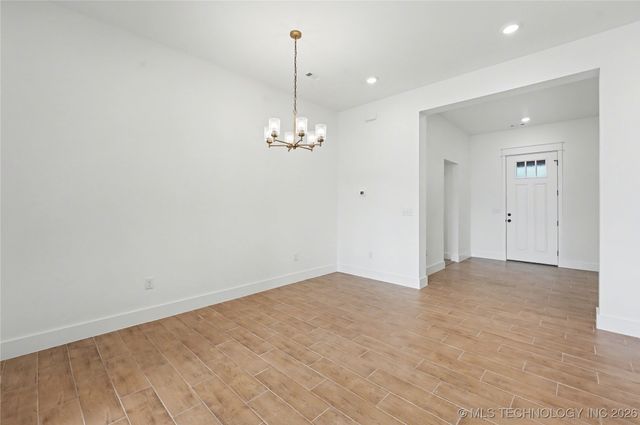 2104 E 128th Place S, Jenks, OK 74037