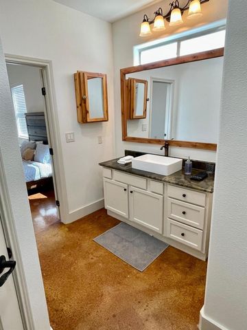 500 Deer Creek DR, San Marcos, TX 78666